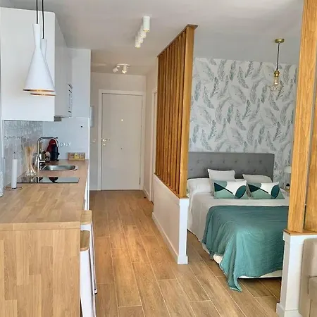 Fancy Direct Access To Sea✺parking✺pool Apartment