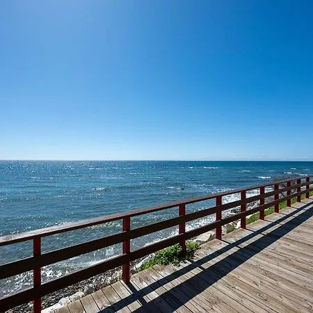Fancy Direct Access To Sea✺parking✺pool *